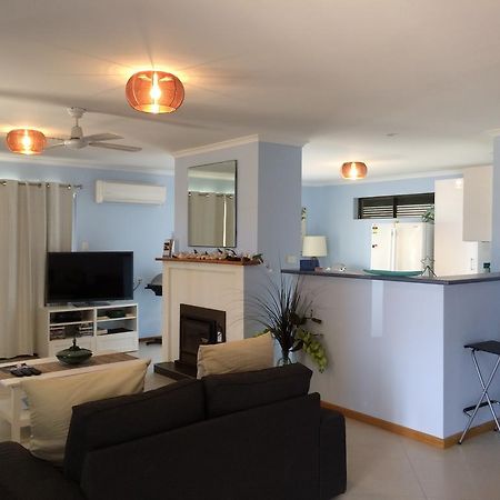 Salty Air Apartments Kingscote Kangaroo Island Ngoại thất bức ảnh